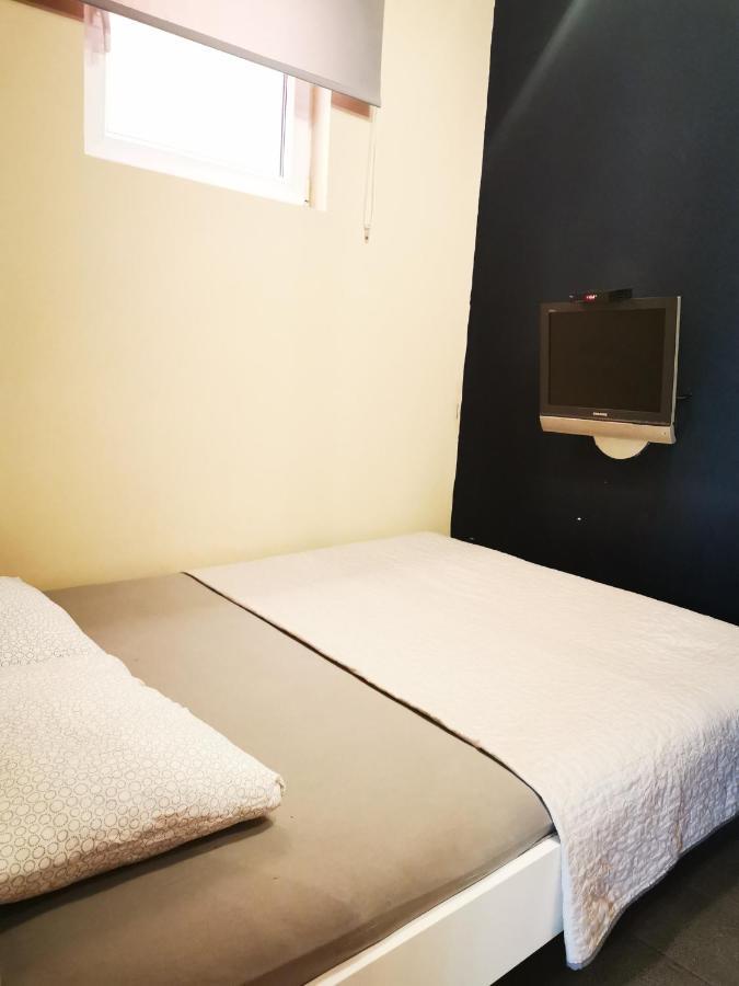 Nest Hotel Белград Екстериор снимка